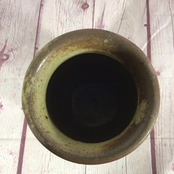 Vintage Handmade Salt Glazed Incised Pottery Crock - Picture 7 of 8